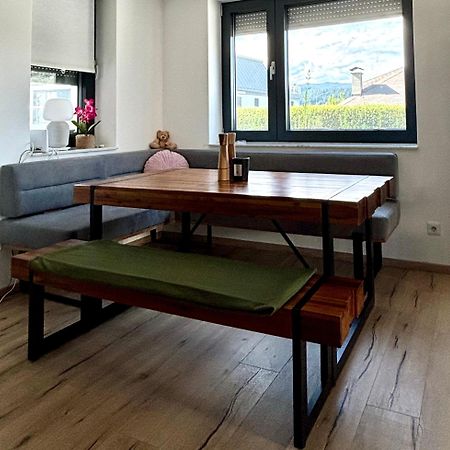 Schoene Wohnung Mit Terrasse Und Parkplatz Velden am Wörthersee Zewnętrze zdjęcie