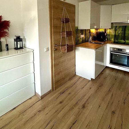 Schoene Wohnung Mit Terrasse Und Parkplatz Velden am Wörthersee Zewnętrze zdjęcie